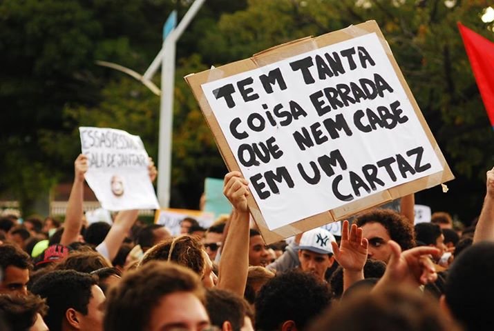 cartaz-coisa-errada