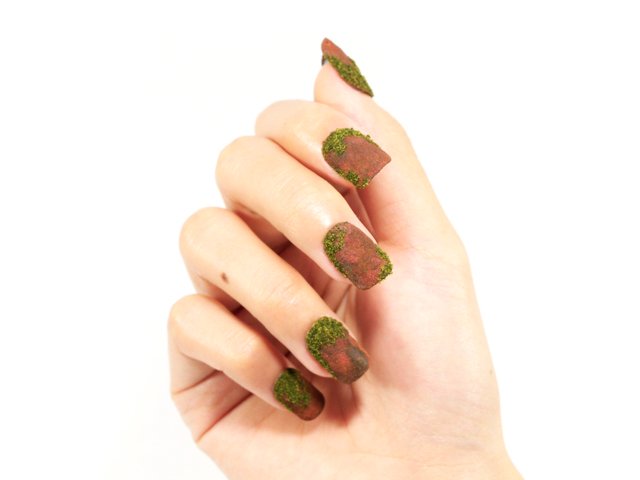 100_nails
