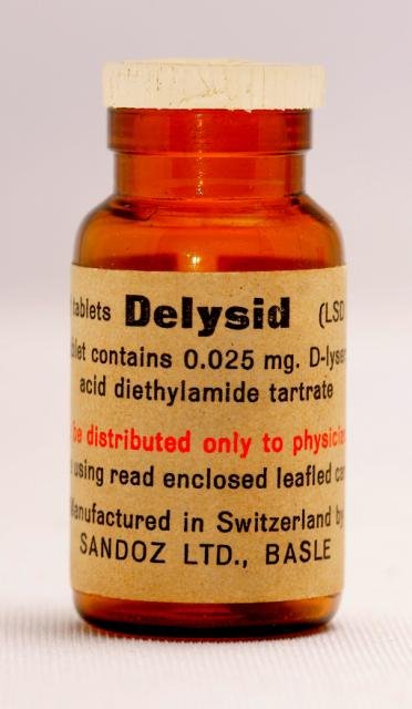 Delysid - O LSD distribuído pelo Laboratório Sandoz gratuitamente 