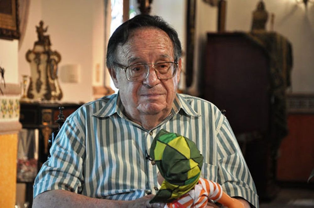 Roberto Bolaños - boneco- chaves